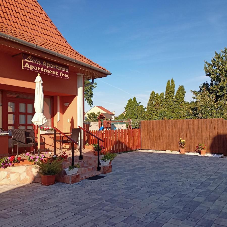 Livia Apartman Buk Ngoại thất bức ảnh