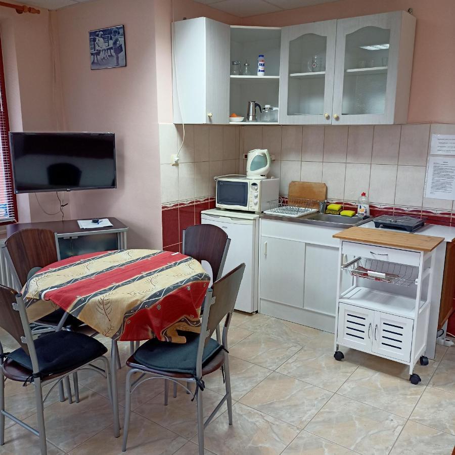 Livia Apartman Buk Ngoại thất bức ảnh